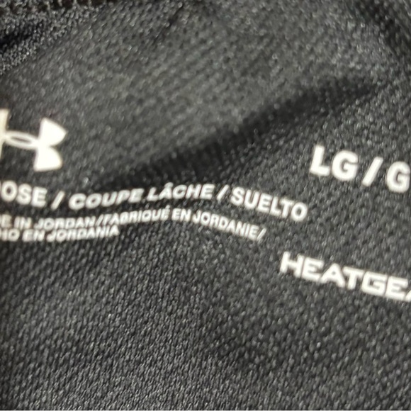 Under Armour Black and Purple Athletic Shorts Lightweight Performance - Picture 8 of 8